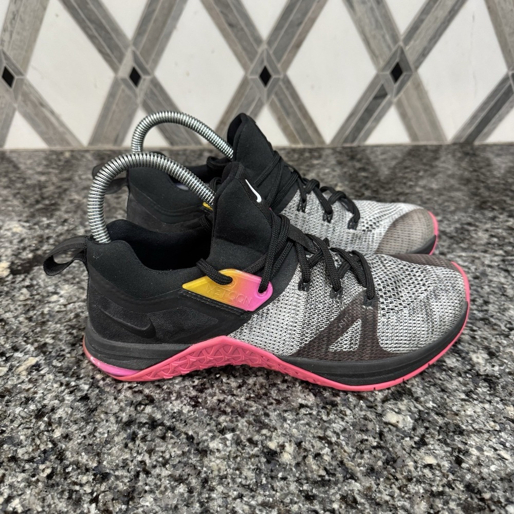 Nike Metcon Flyknit 3 Womens Shoes Size 8 Black Fuchsia Gym CrossFit AR5623-002